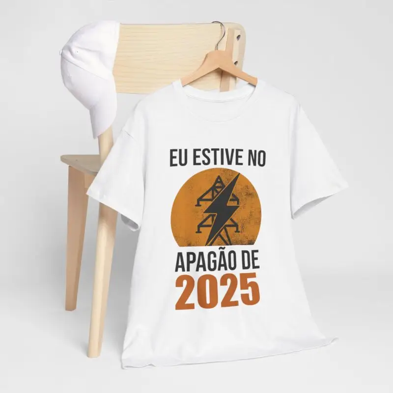 T-shirt Unissexo de Algodão Premium - Estive no apagão de 2025 - Image 10