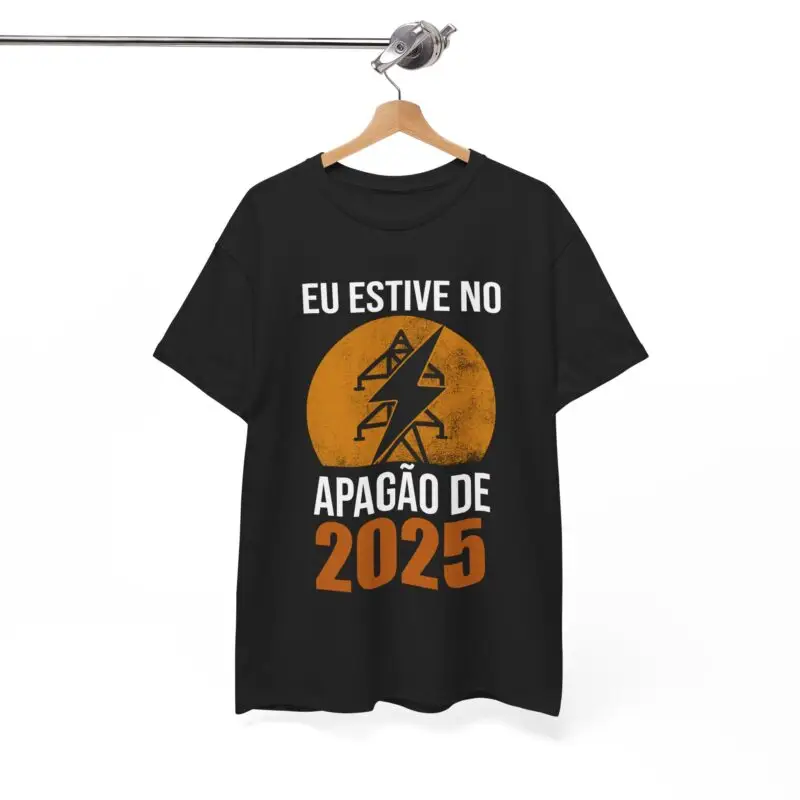 T-shirt Unissexo de Algodão Premium - Estive no apagão de 2025 - Image 2